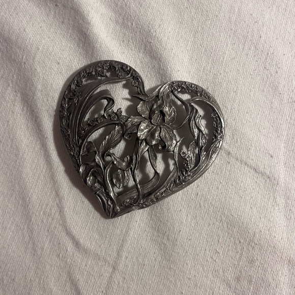 Other - Silver Heart-Shaped Floral Brooch